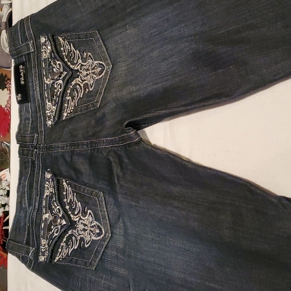 Grace in LA Flap Embellished Wings Sz. 13/30 Flared Blue Jeans - Picture 8 of 16